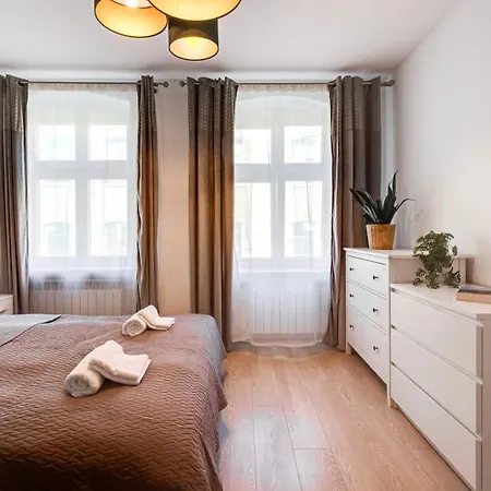 Apartman Szkolna 7/5 *