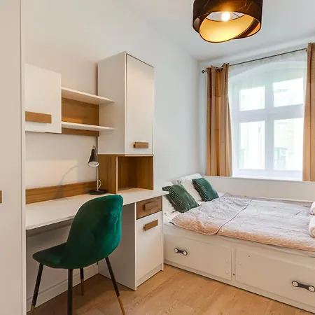 Apartman Szkolna 7/5 *